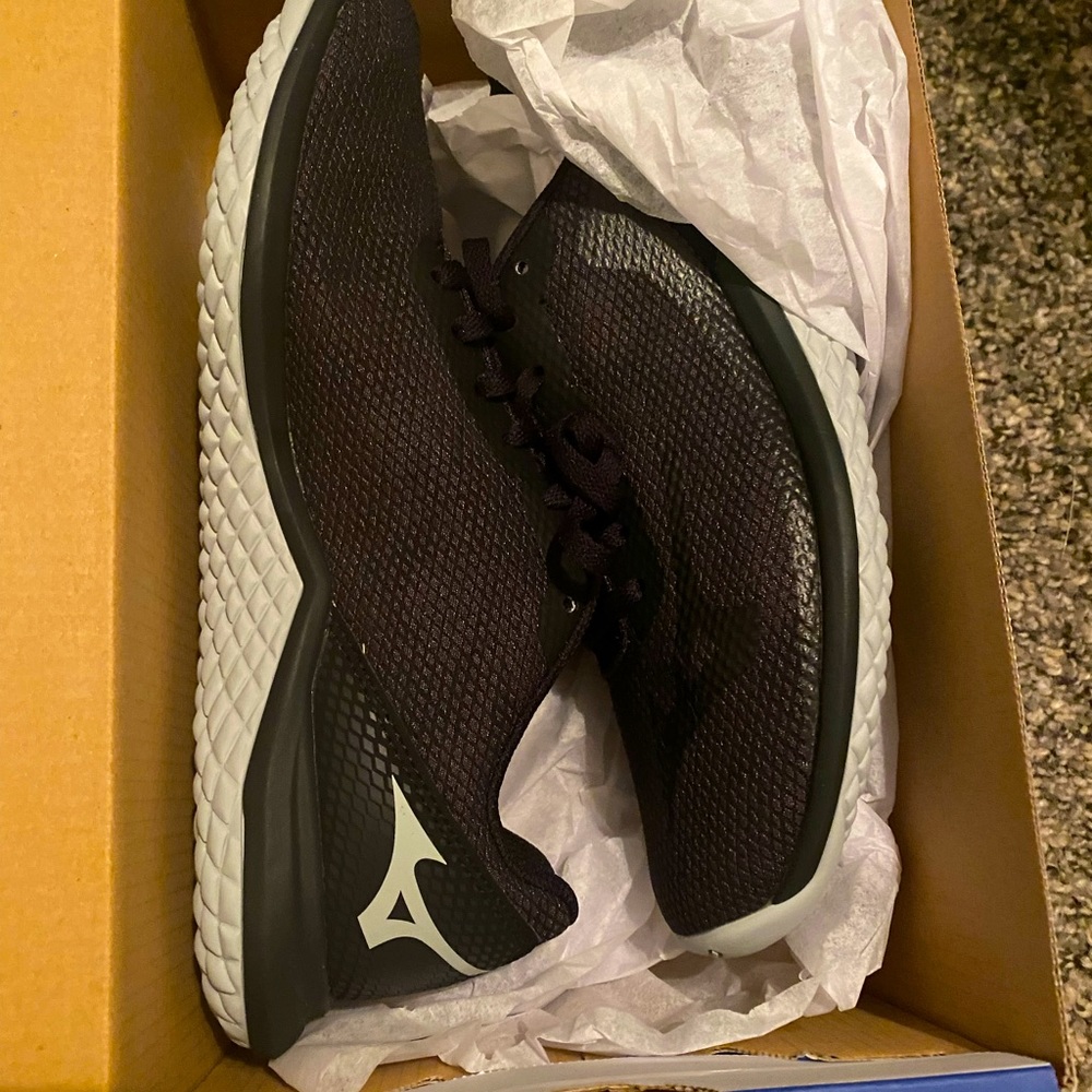 Mizuno TF-02 Trainers